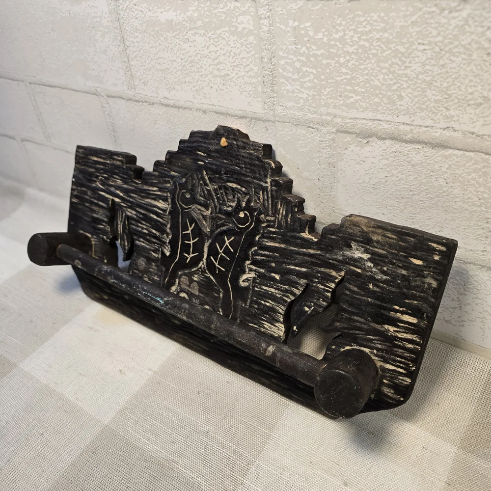 Vintage Rustic Wood Small Towel Hanging Rack Handmade Carved Seahorse Japan